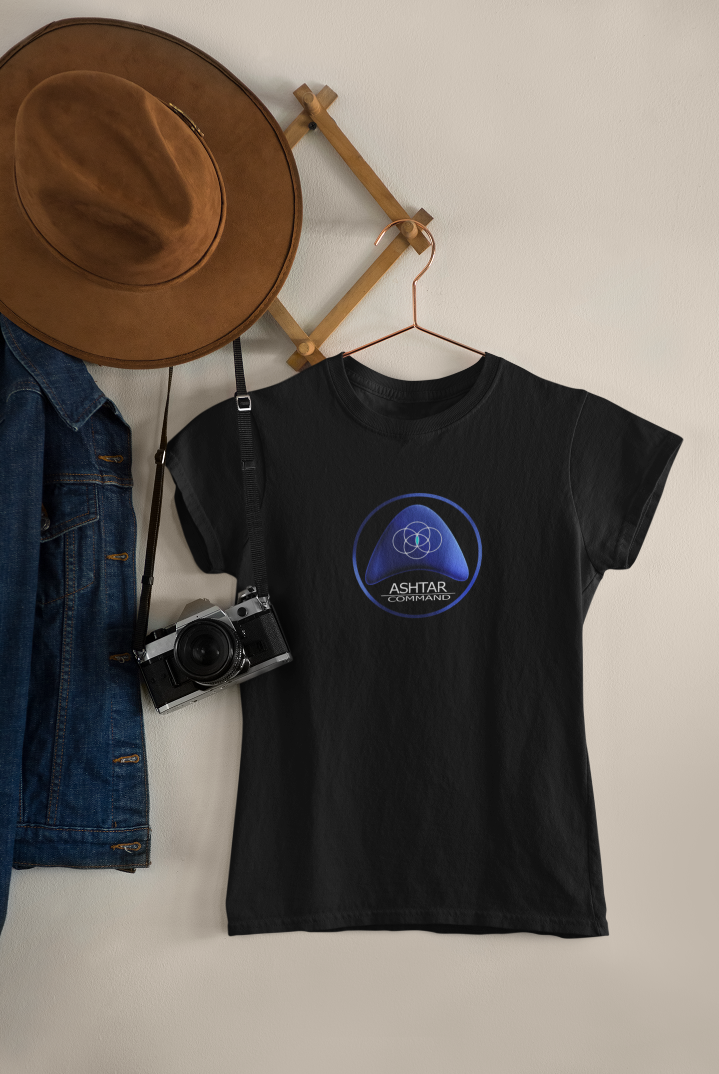 CAMISETA FEM ASHTAR COMMAND B