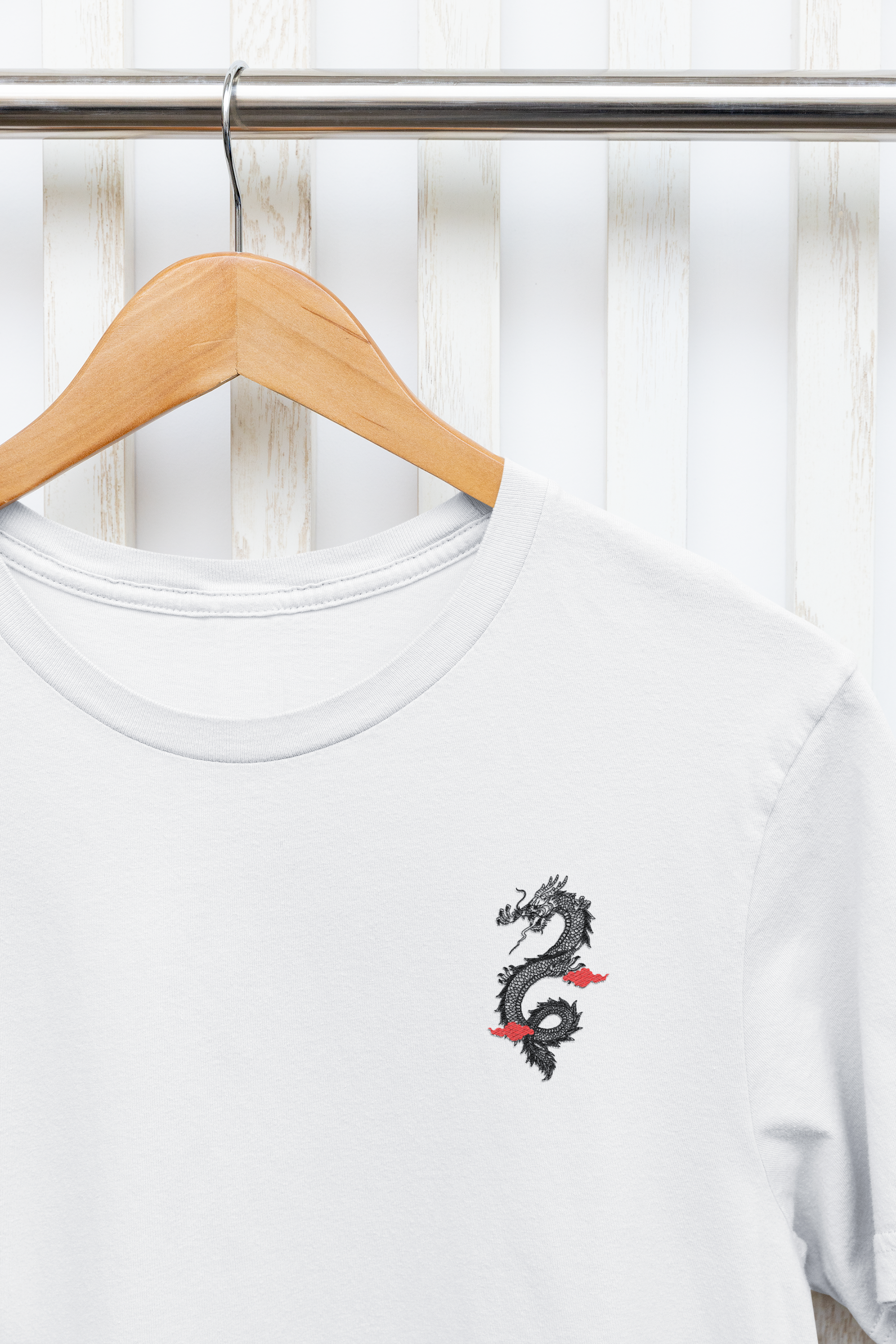 Camiseta Branca - Back Day (Frente/Costas)