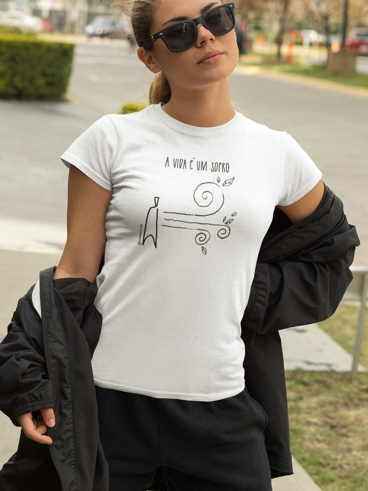 Camiseta Feminina Branca - A vida é um sopro