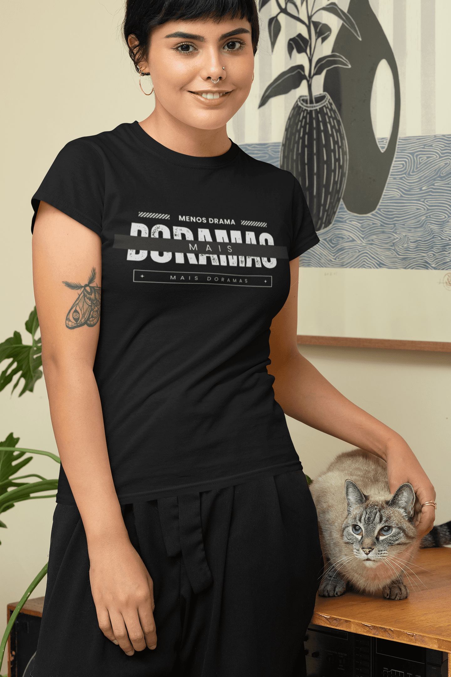 Camiseta Unissex | Menos Drama, Mais Doramas