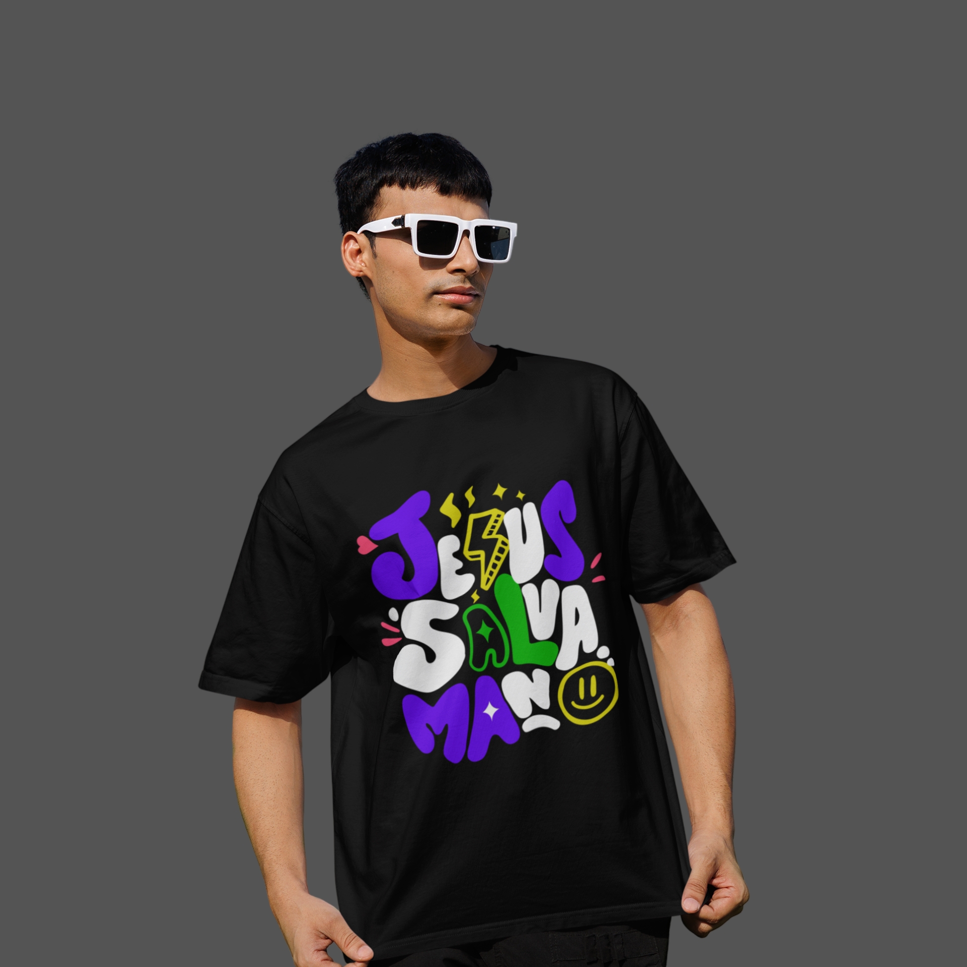Nome do produto: Camiseta Masculina Oversized Jesus Salva Mano