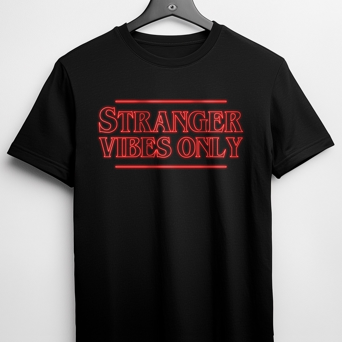 Camiseta - Stranger Vibes Only